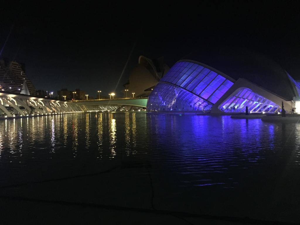 Valencia Centro Wifi Apartment Bilik gambar